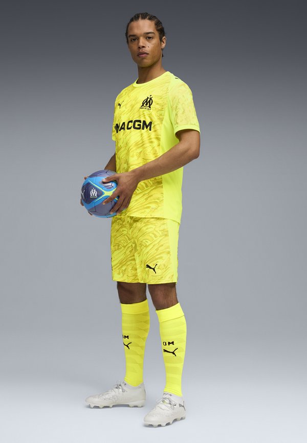 Puma OLYMPIQUE DE MARSEILLE 25/26 - Sports shorts - yellow alert black