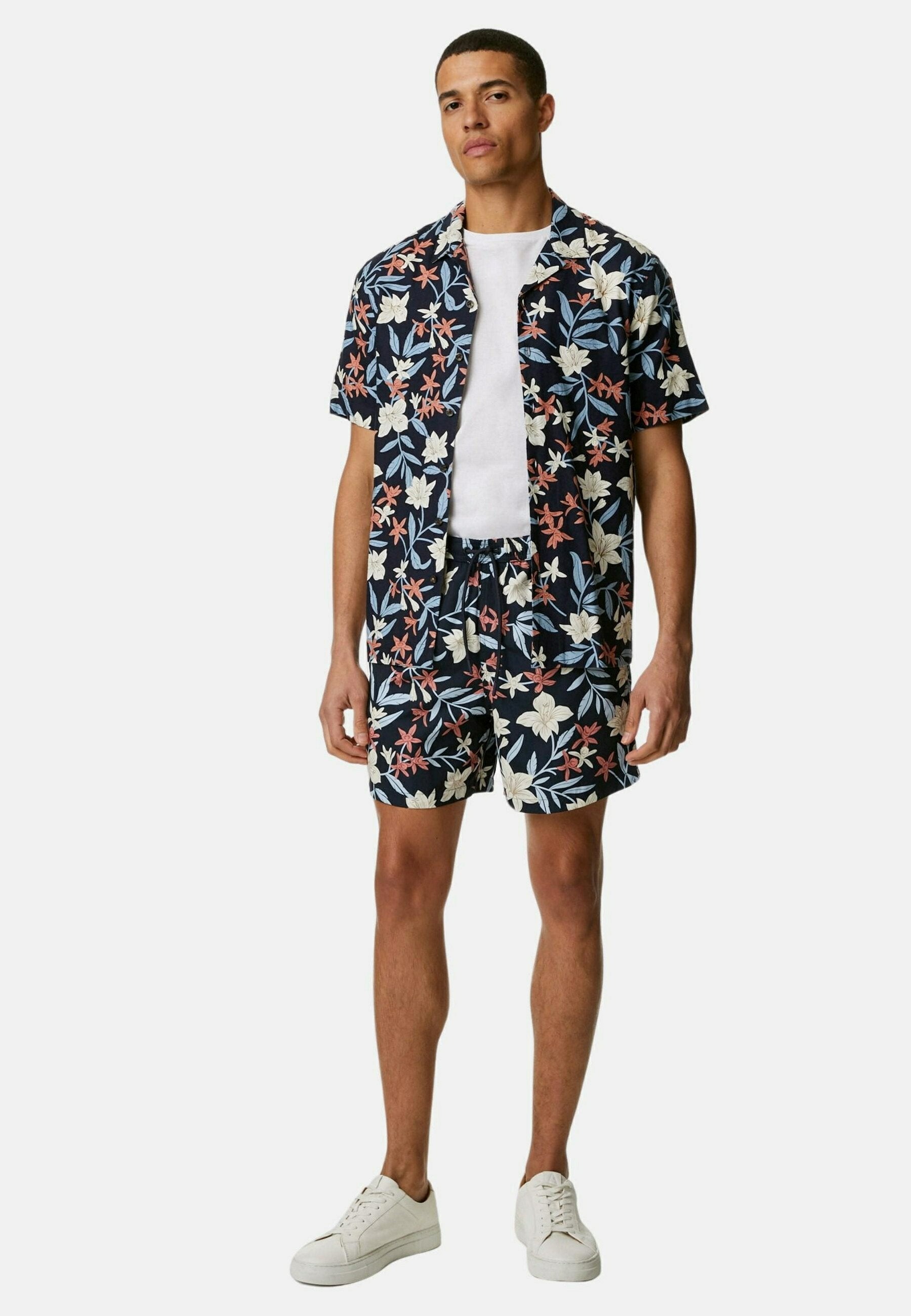 Marks & Spencer EASY IRON HAWAIIAN PRINT