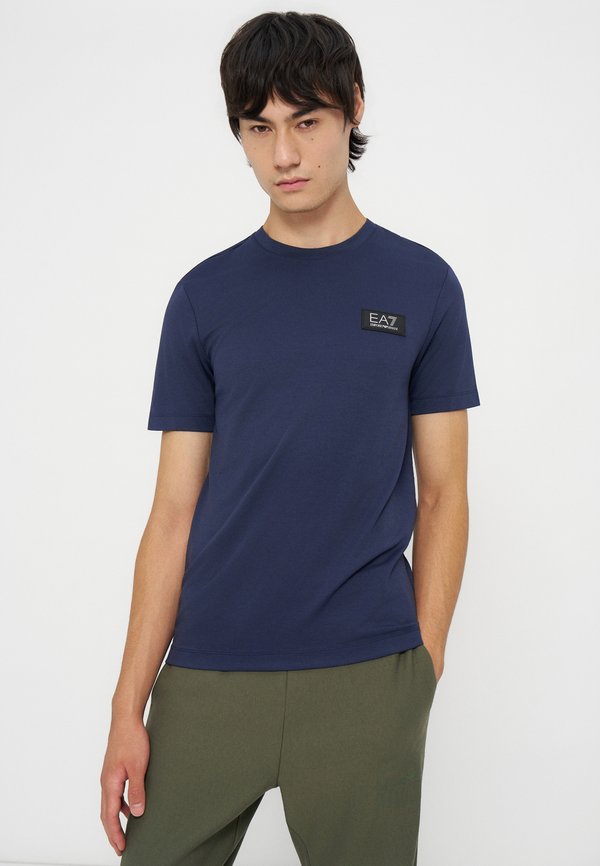 EA7 Emporio Armani