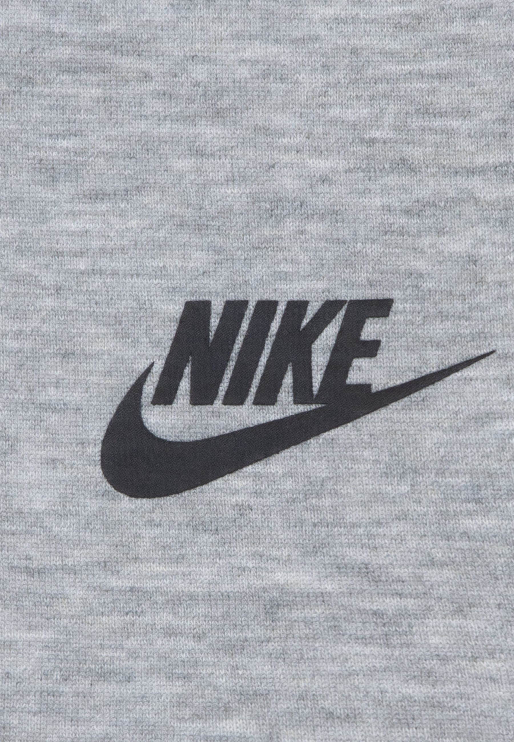 Nike Sportswear TECH TEE SET