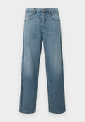 Hellblaue, weit geschnittene Jeans mit klassischem Fünf-Taschen-Design. Verfügen über einen Knopf- und Reißverschluss sowie dezentes Verblassen im Stoff.