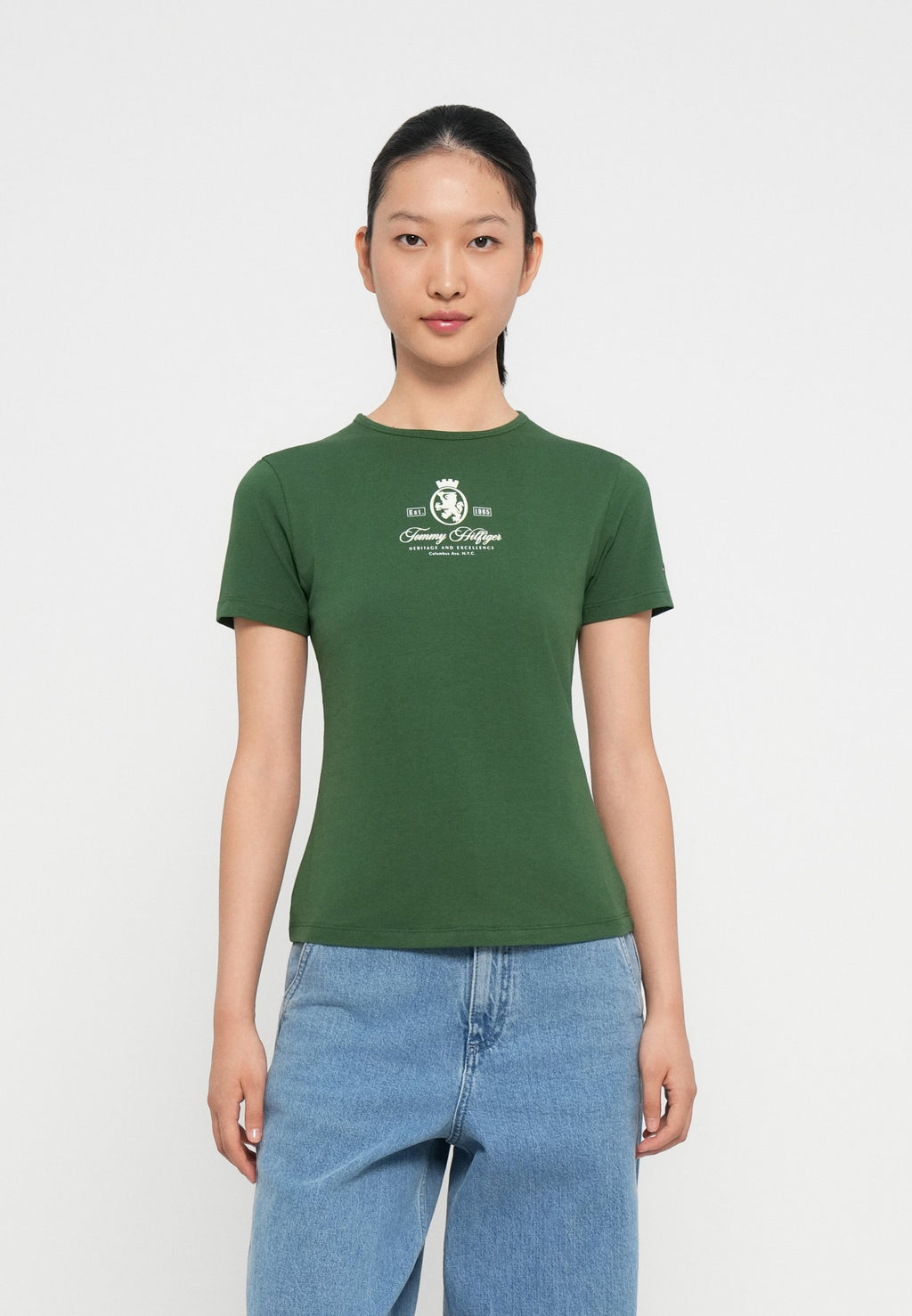 VARSITY CREST SLIM TEE Media 3