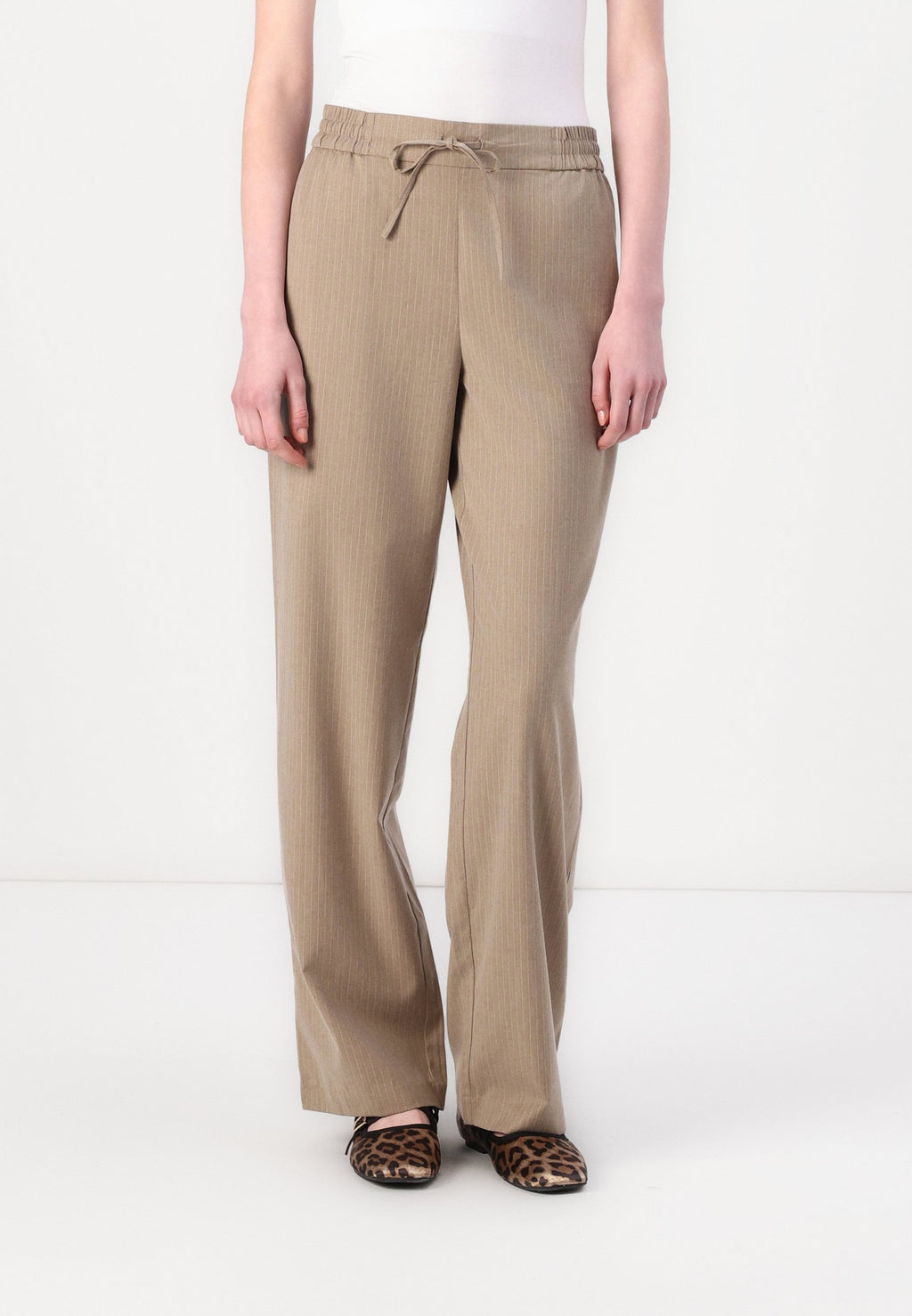 ONLKAZO PULL UP PANT Media 3