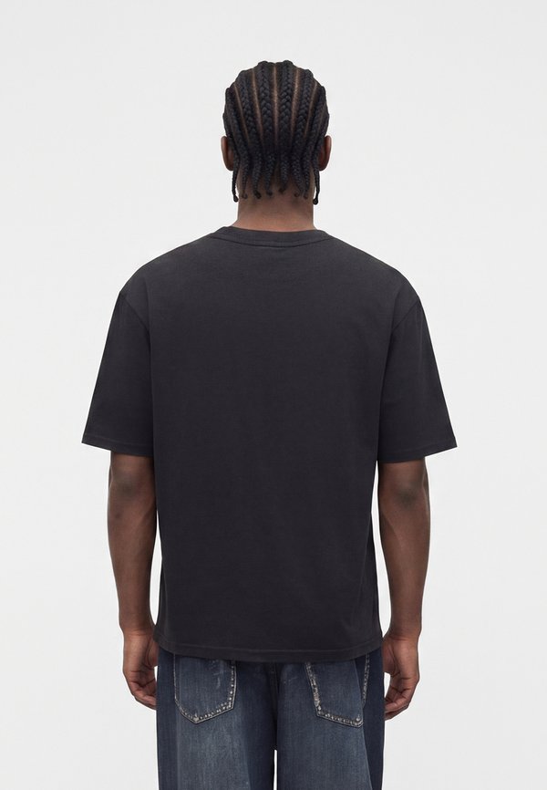 Pegador TREBIC OVERSIZED TEE