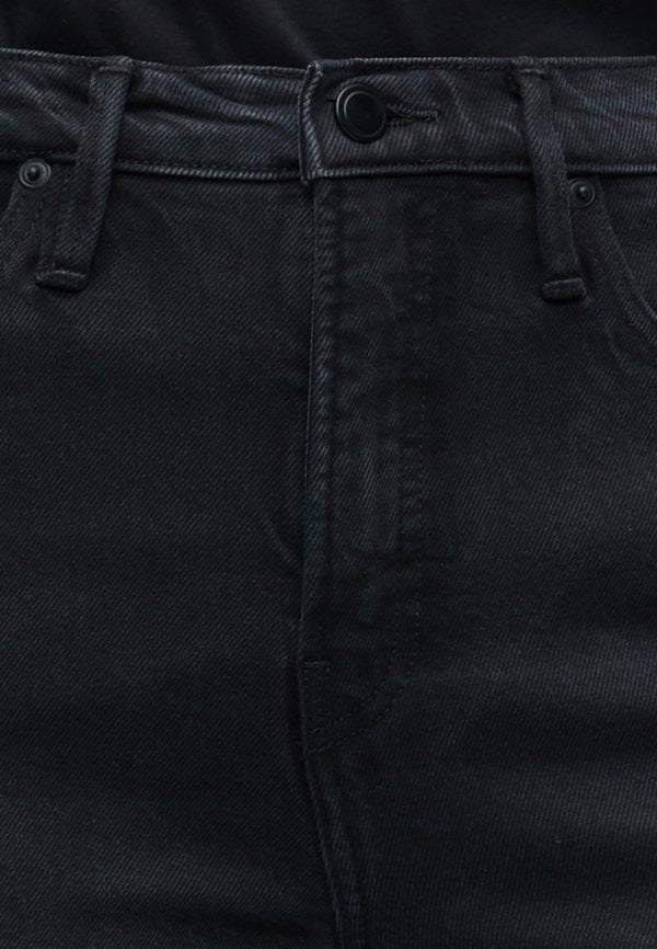 Good American SOFT TECH GOOD STANDARD KICK FLARE JEANS