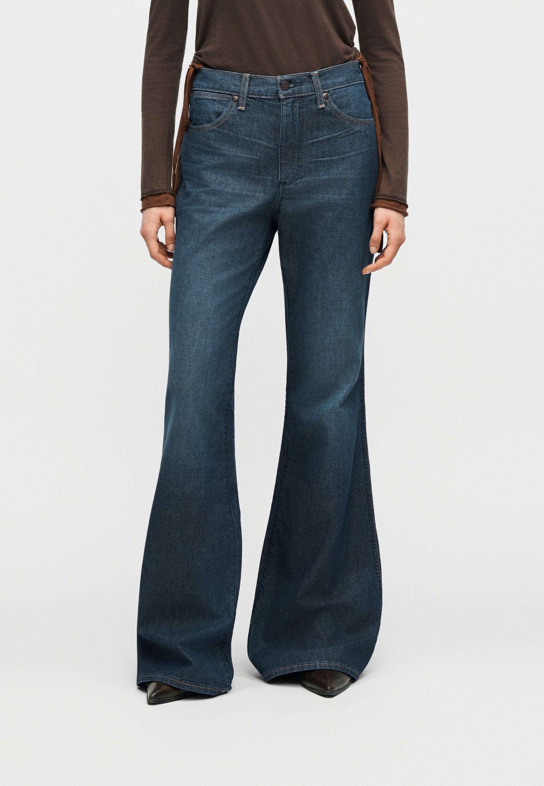 Wrangler 70S FLARE