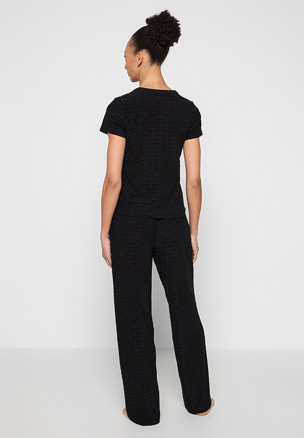 DKNY Loungewear
