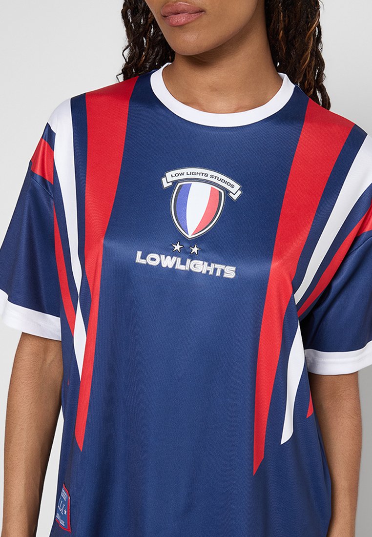 LOW LIGHTS STUDIOS®