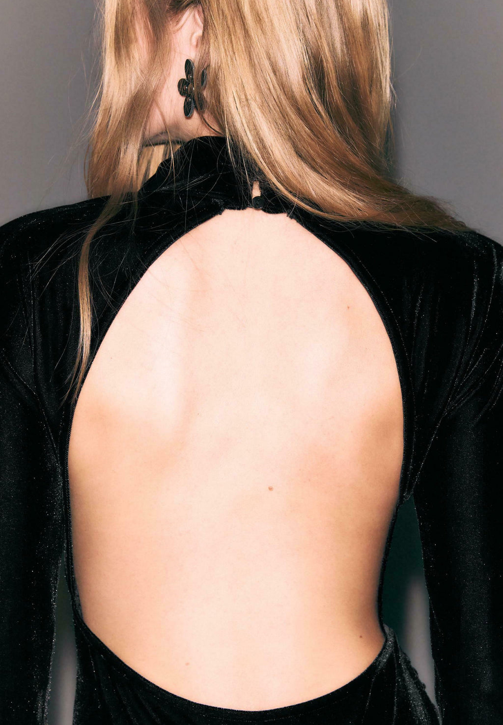 Stradivarius MINI WITH OPEN BACK