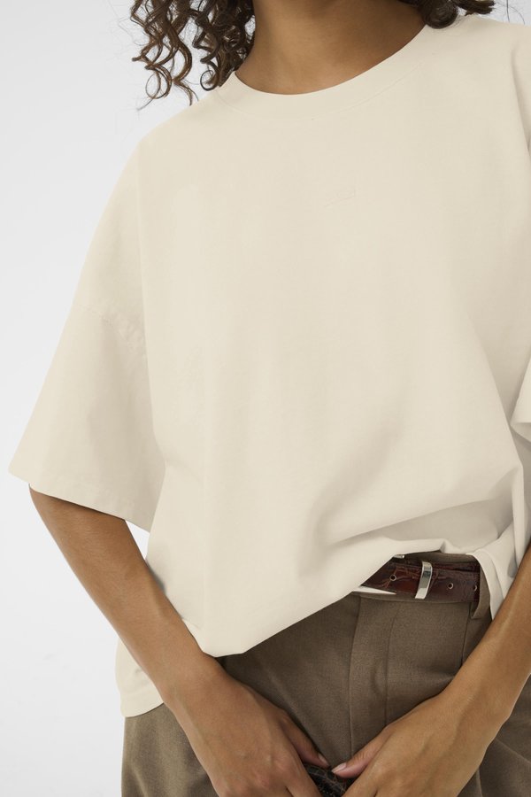 Gestuz JIO TEE