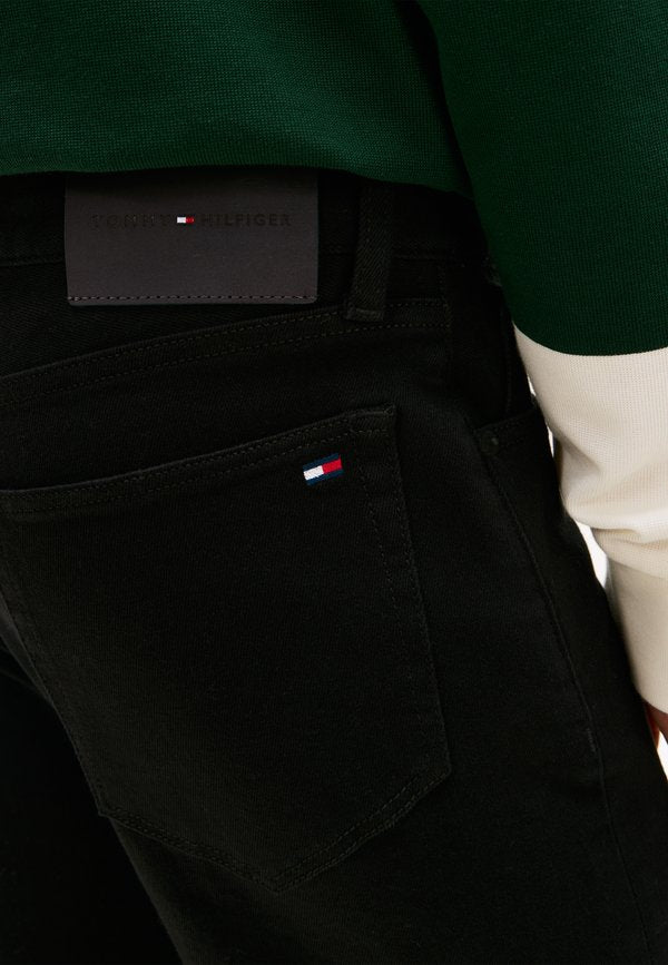 Tommy Hilfiger DENTON SMART CASUAL SLIM STRAIGHT LEG BLACK JEANS