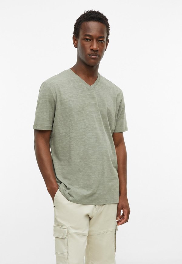 s.Oliver T-SHIRT - Basic T-shirt - tannengrün