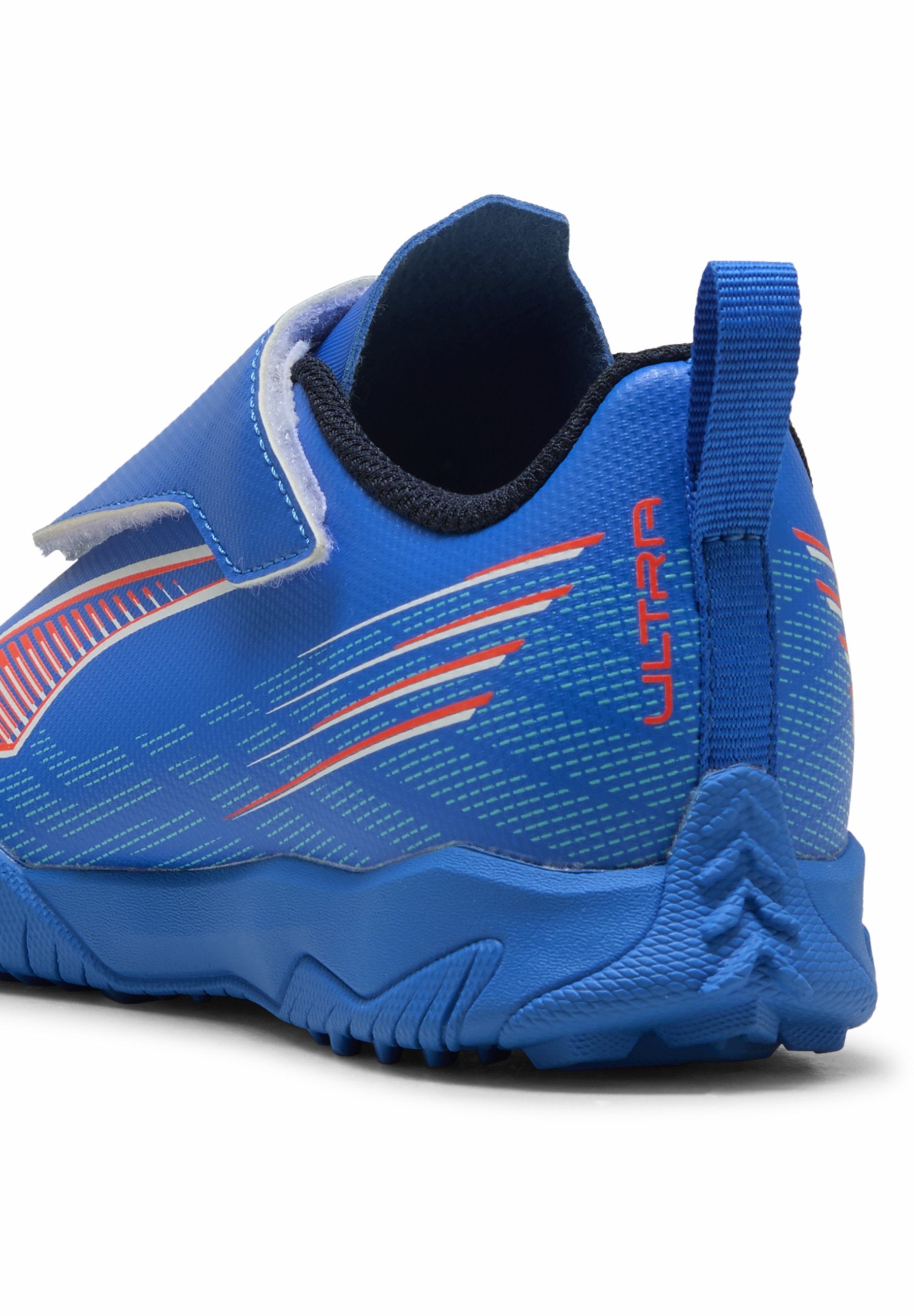 Puma ULTRA 6 PLAY