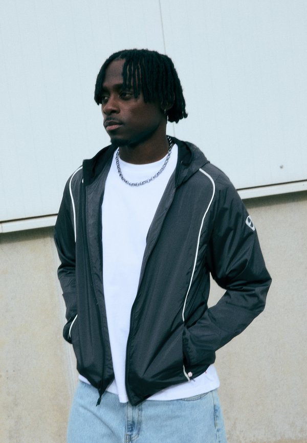 Nike Performance