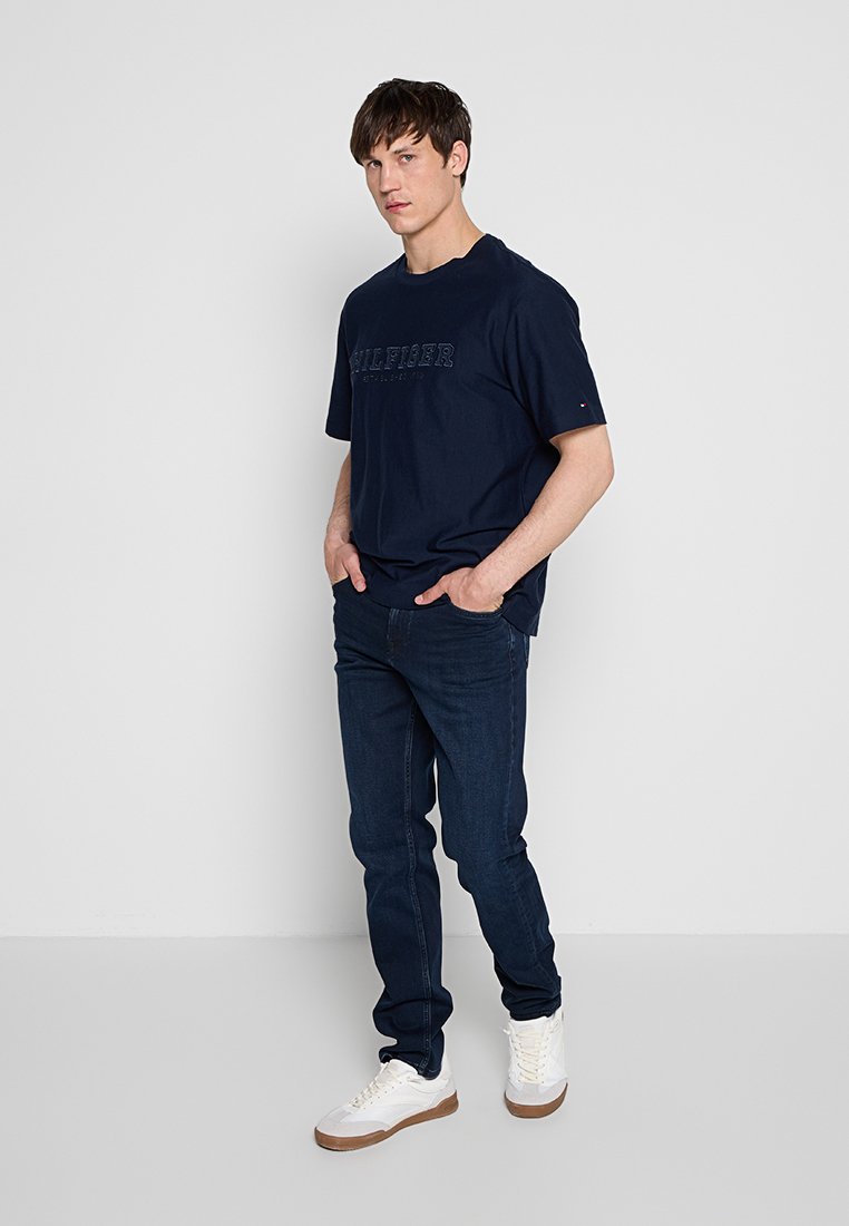 DENTON LUX Media 2