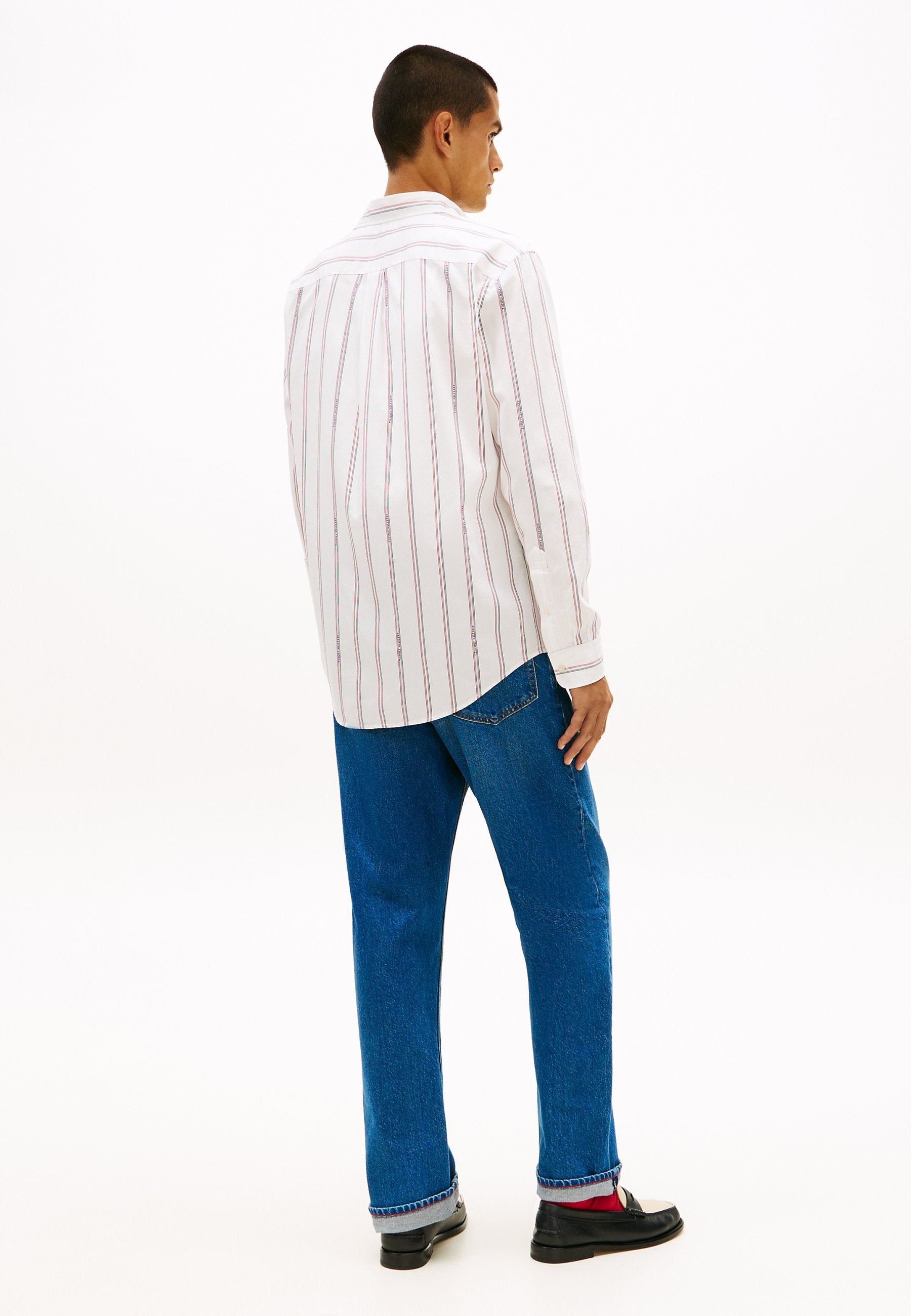 REGULAR FIT LOGO PINSTRIPE JACQUARD SHIRT Media 4