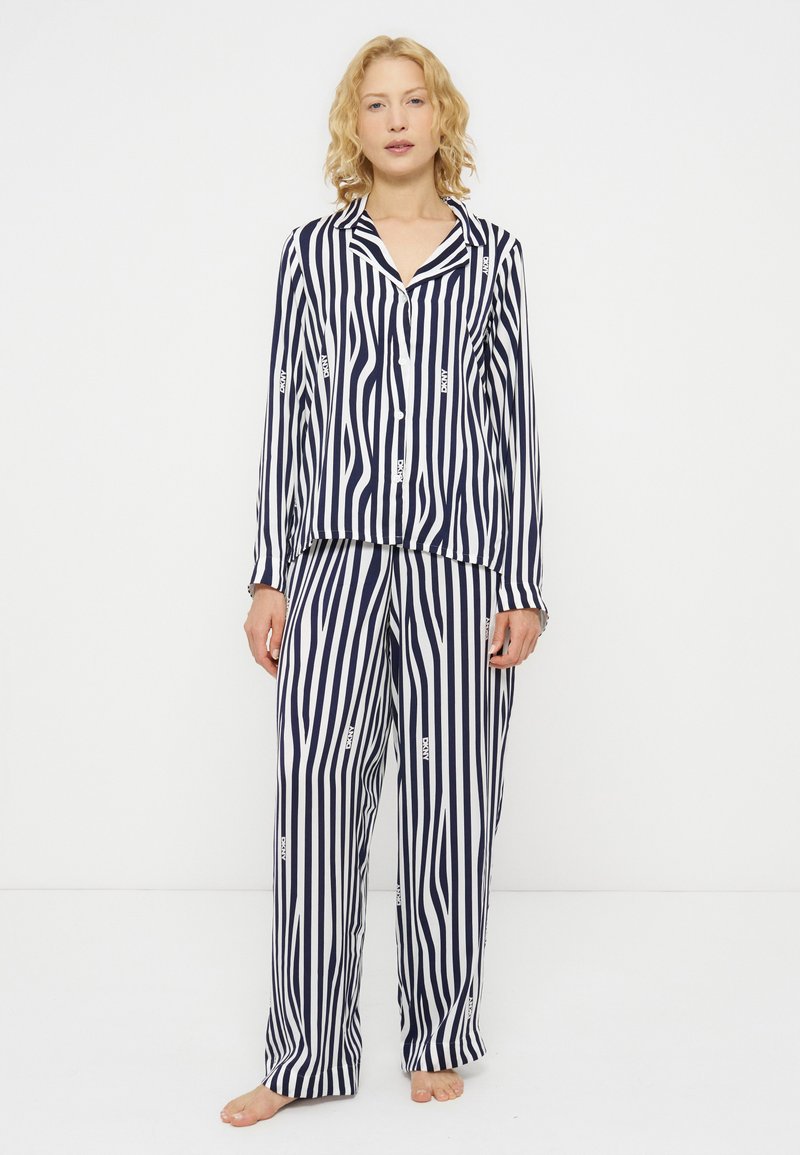 DKNY Loungewear Nachtwäsche Set Media 1