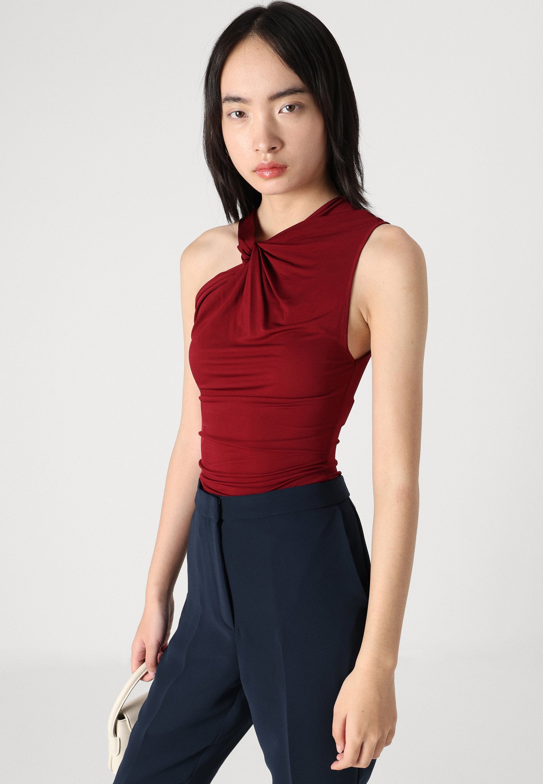 SLIM PULL ON PANT Media 5