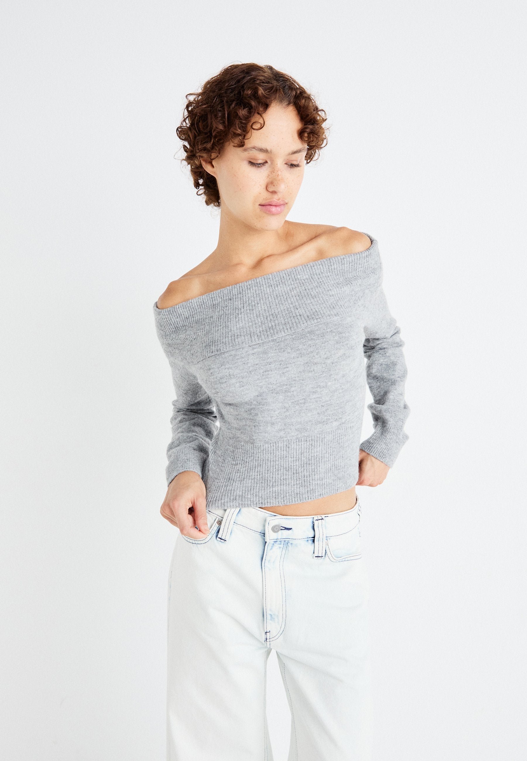Weekday LOLO OFF SHOULDER