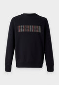 Schwarzer Sweatshirt mit Rundhalsausschnitt, verfügt über mehrfarbige gestickte Streifen auf der Vorderseite mit dem Text "PS." Mit gerippten Ärmelabschlüssen und Saum.