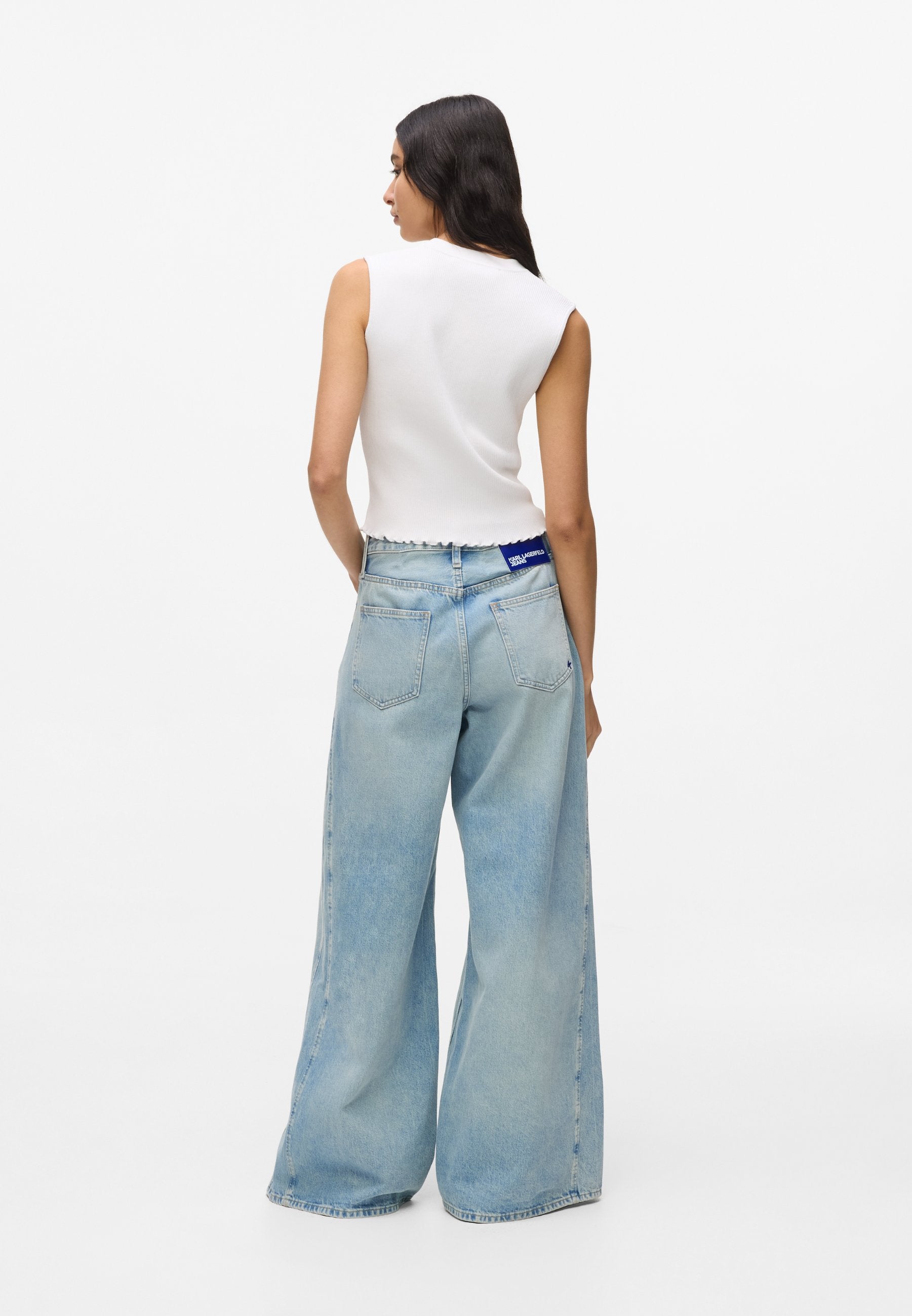 LOW-RISE WIDE-LEG PANEL Media 4