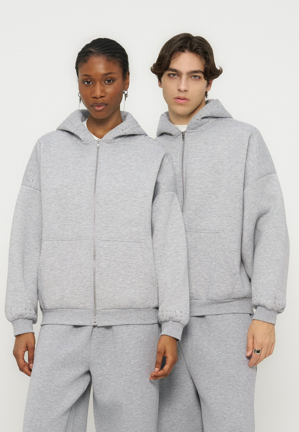 YOURTURN RELAXED FIT WITH STUDS ZIP-UP HOODIE