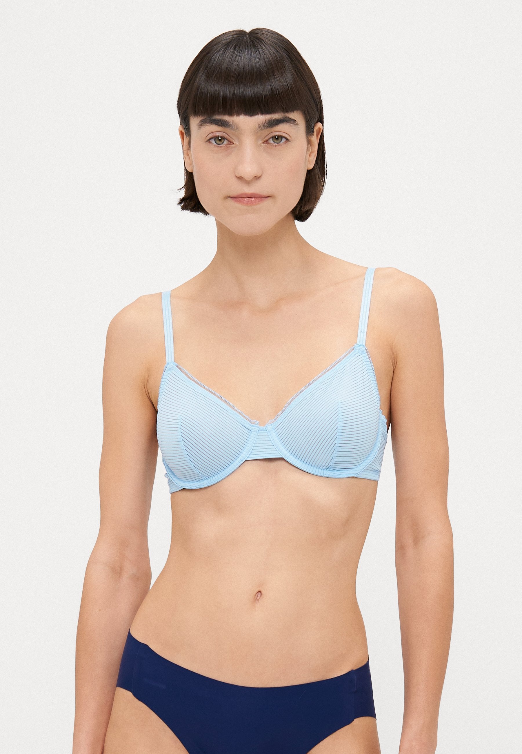 DIM BRA