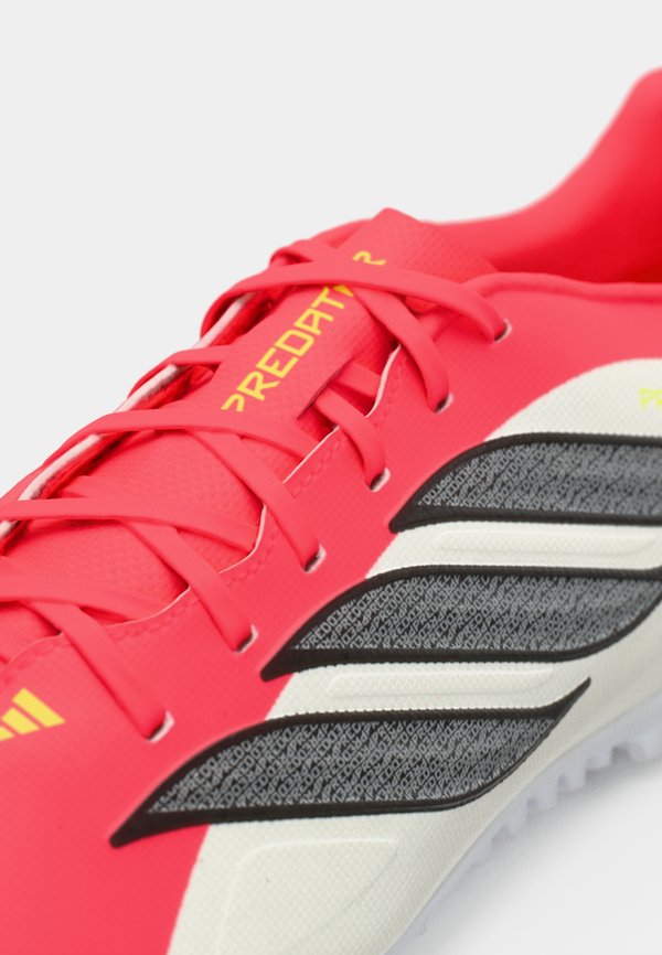adidas Performance PREDATOR CLUB TURF
