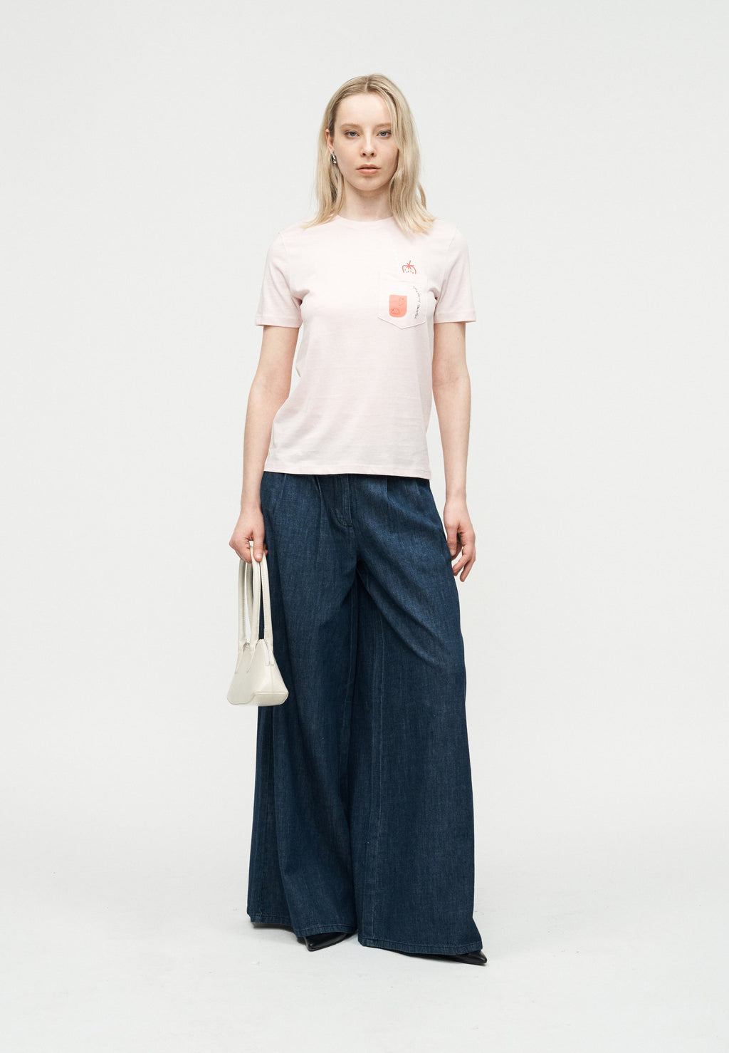 Wide-fit ONLPOSE High waist Wide Leg Fit Media 2