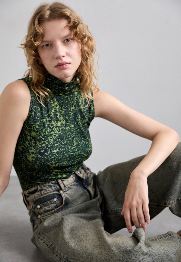 Proenza Schouler White Label INES IN SHADOW