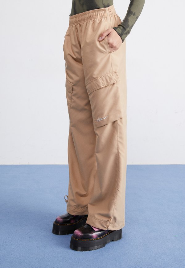 Nike Sportswear TREND - Cargo trousers - hemp