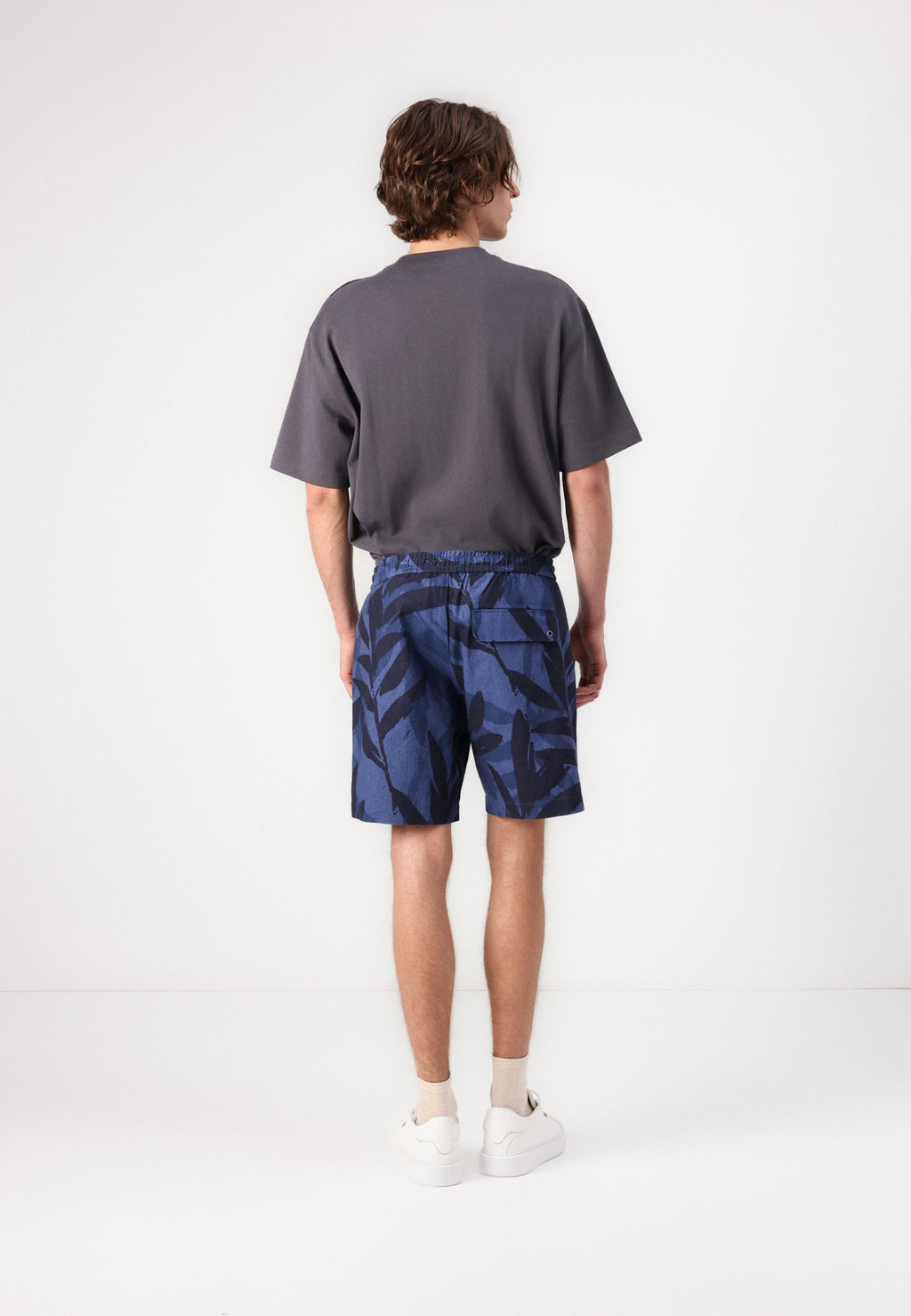 Esprit Shorts Media 4