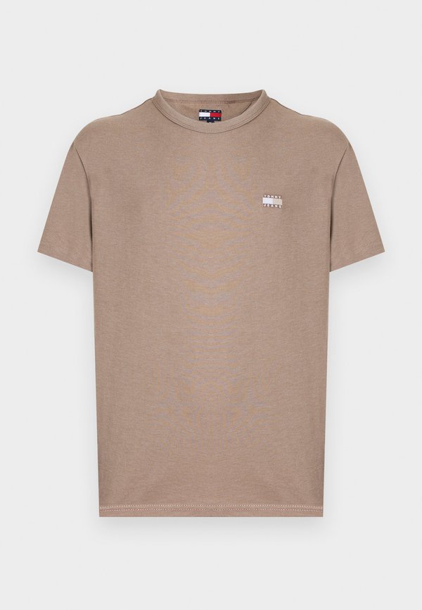 Tommy Jeans TJM REG BADGE TEE EXT