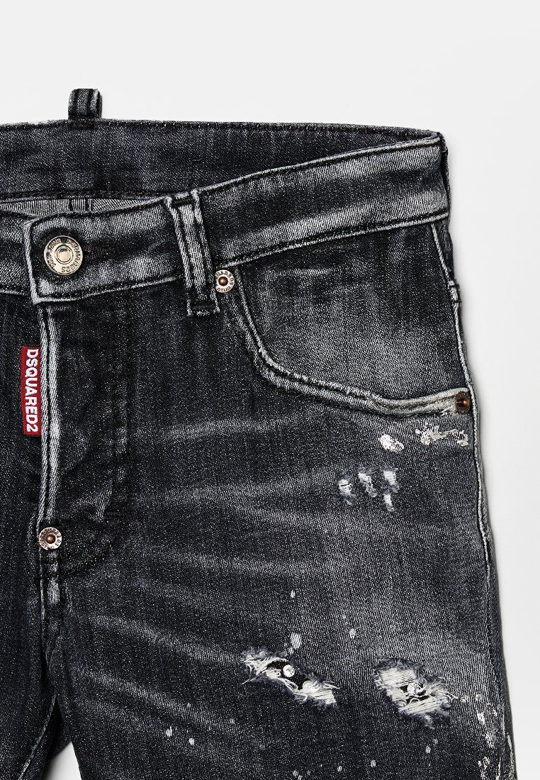 Dsquared2