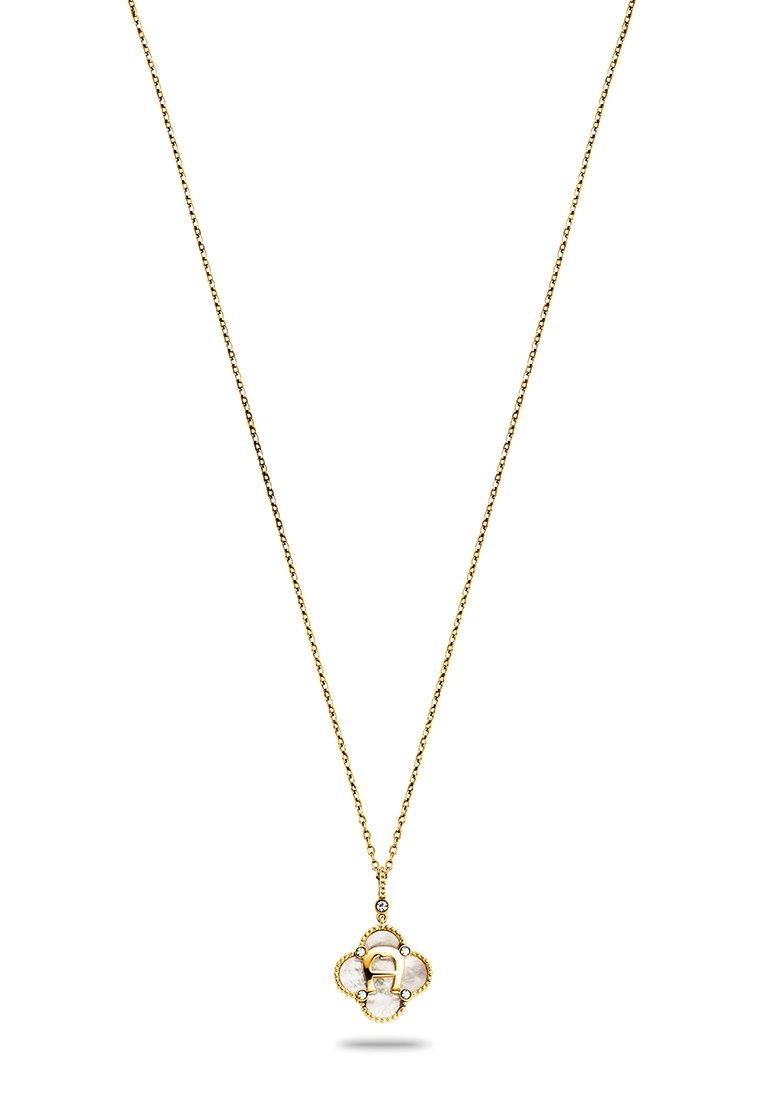Goldene Kettenhalskette mit einem Anhänger aus Perlmutt in Form eines vierblättrigen Kleeblatts, akzentuiert mit kleinen Diamanten.