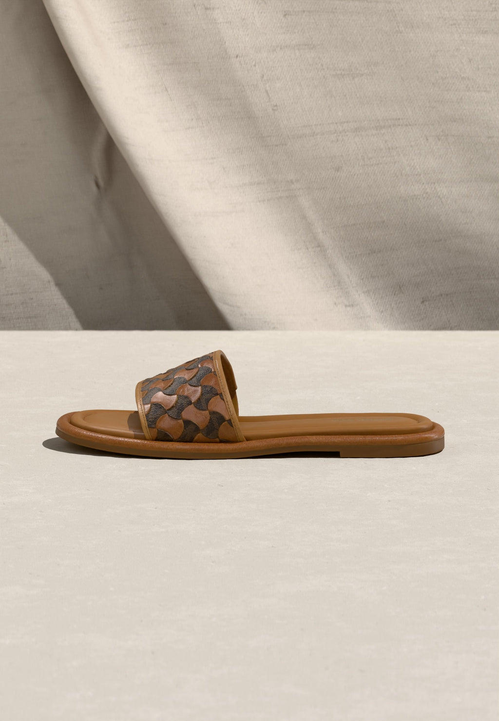 MICHAEL Michael Kors DANA SLIDE