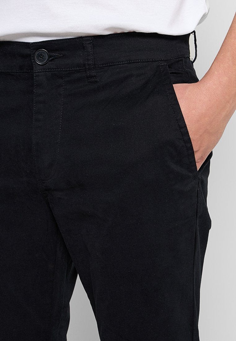 Armani Exchange Chino Media 5
