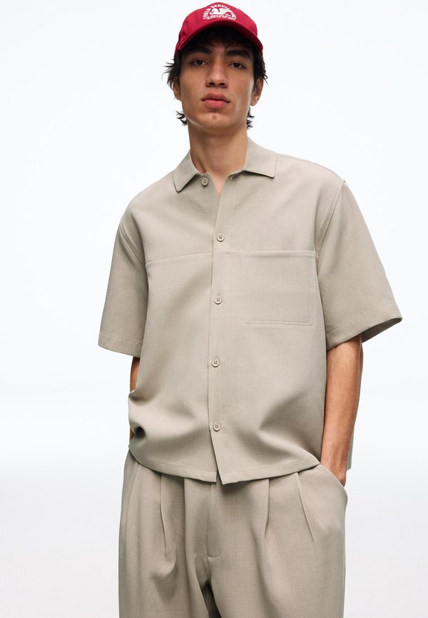 Bershka BOXY TAILORING - Shirt - stone