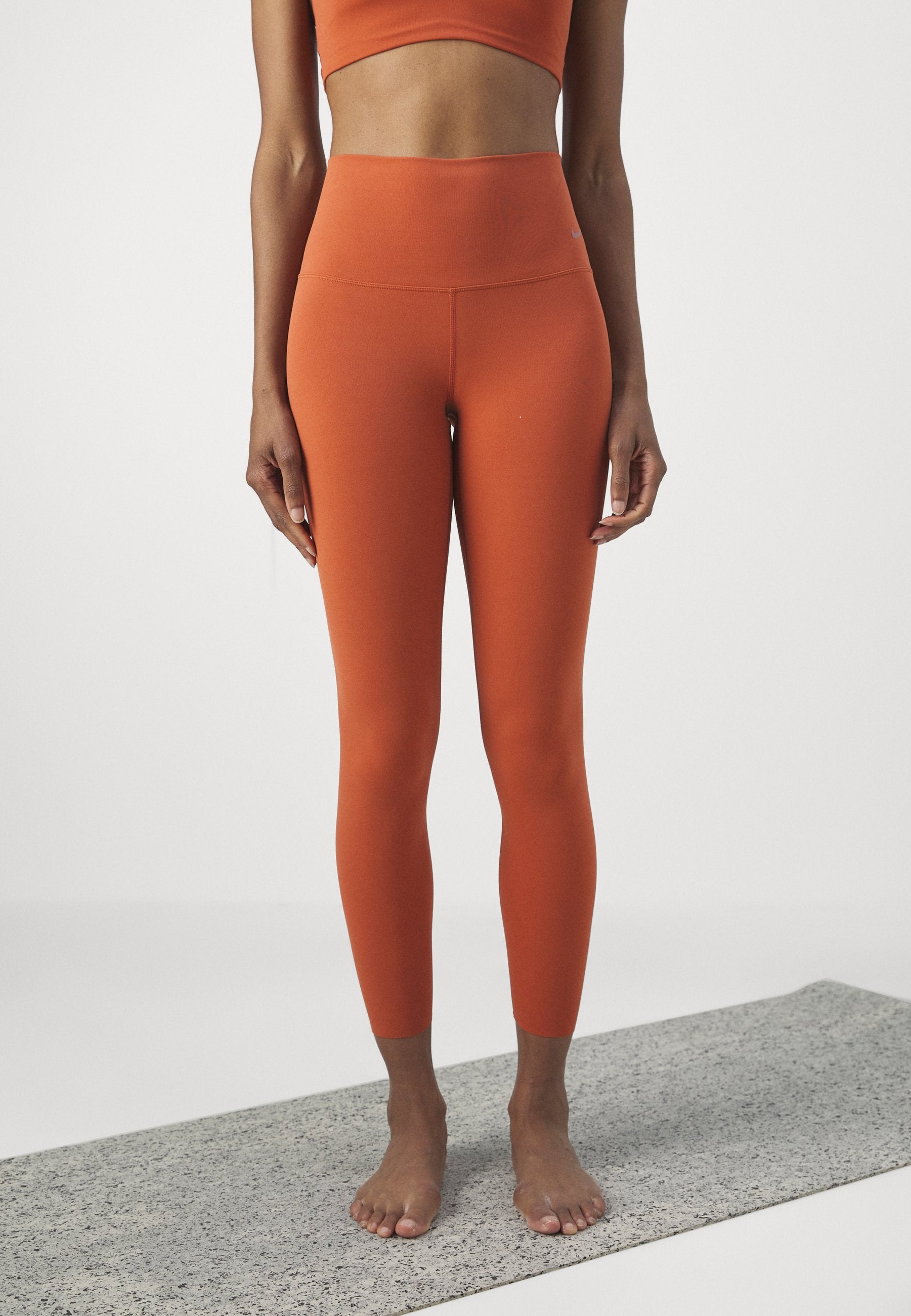 Nike Performance ZENVY HR 7/8