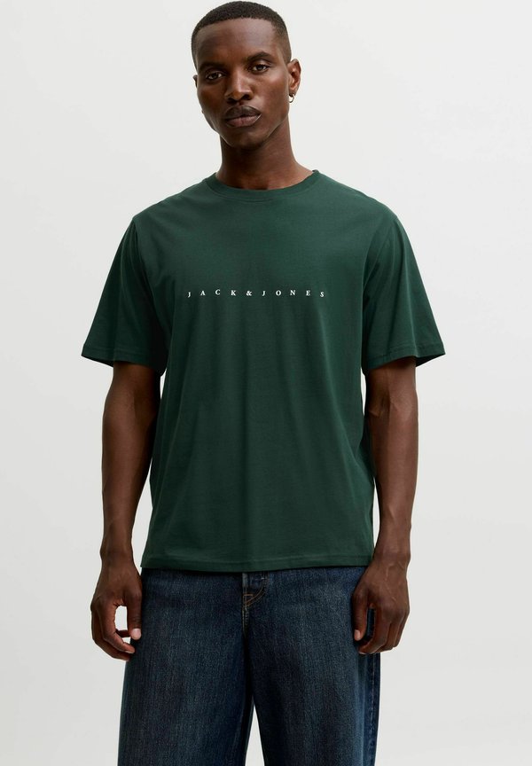 Jack & Jones JJESTAR JJ TEE SS NOOS - Print T-shirt - scarab