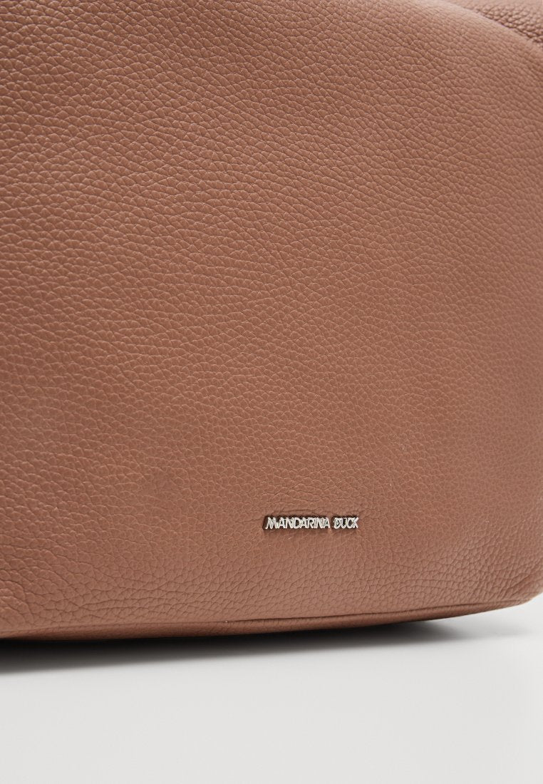 Mandarina Duck