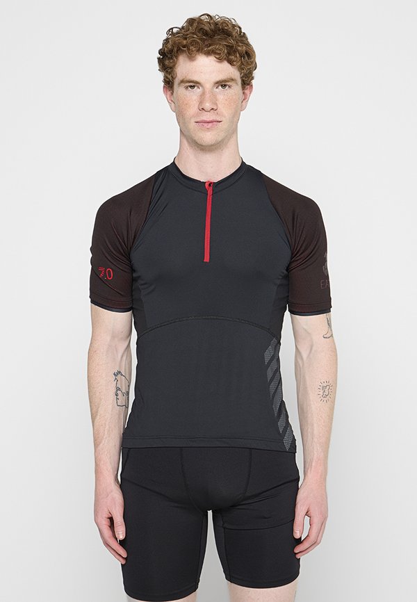 EA7 Emporio Armani