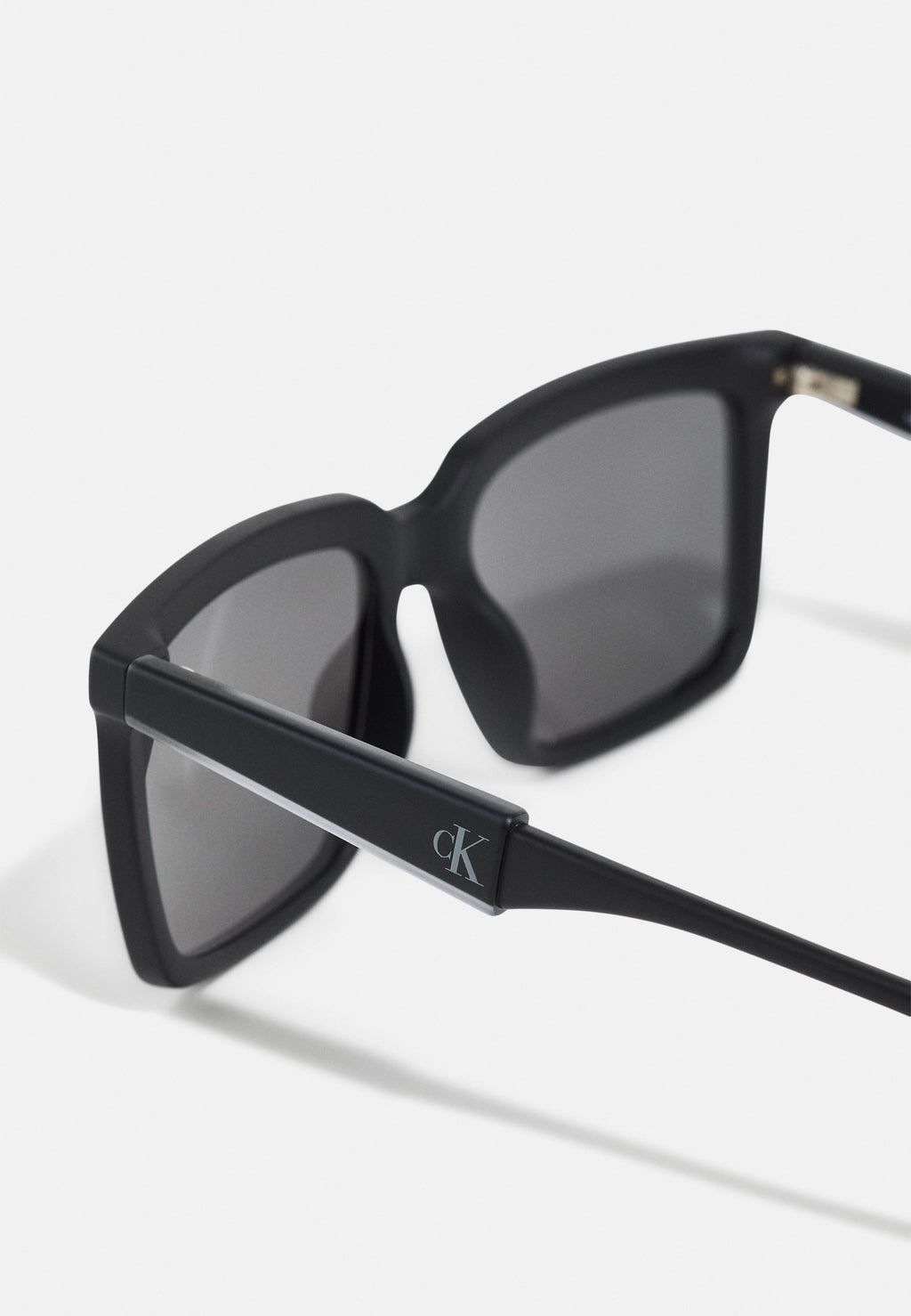 Calvin Klein Jeans Sonnenbrille Media 3