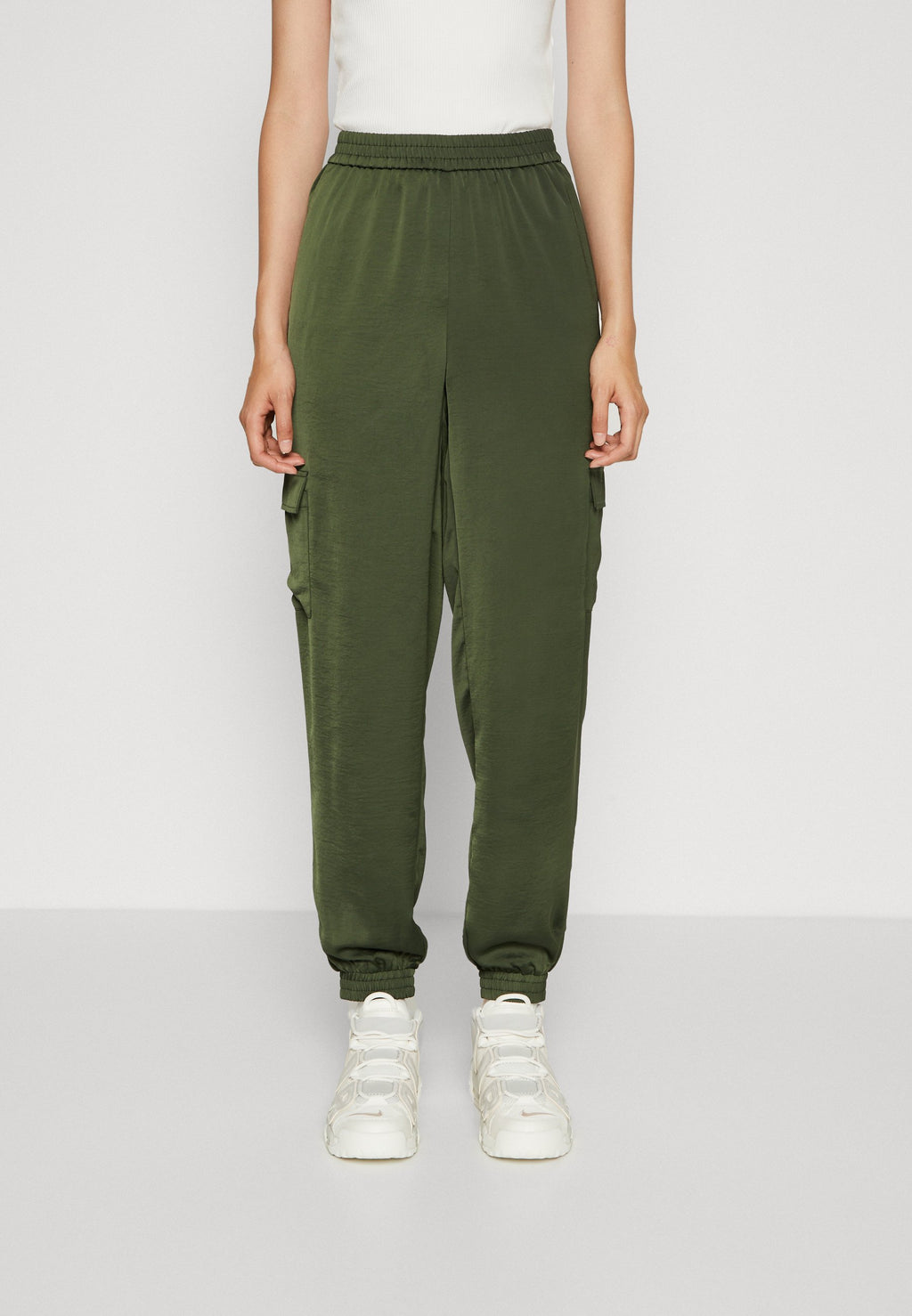 ONLTRACY PANTS Media 3