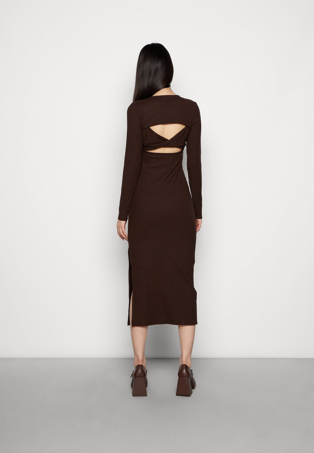 Forever New EMMA TWIST BACK MIDI DRESS