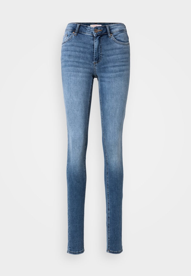 Schlankes Jeansmodell aus hochwertigem, ausgeblichenem mittelblauen Denim. Verfügt über einen Knopf- und Reißverschluss, fünf Taschen und zierende Nähte entlang der Nähte.