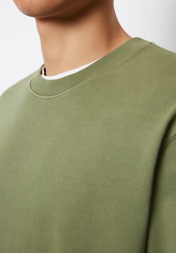 Marc O'Polo REGULAR MIT RÜCKSEITIGER LOGO-STICKEREI