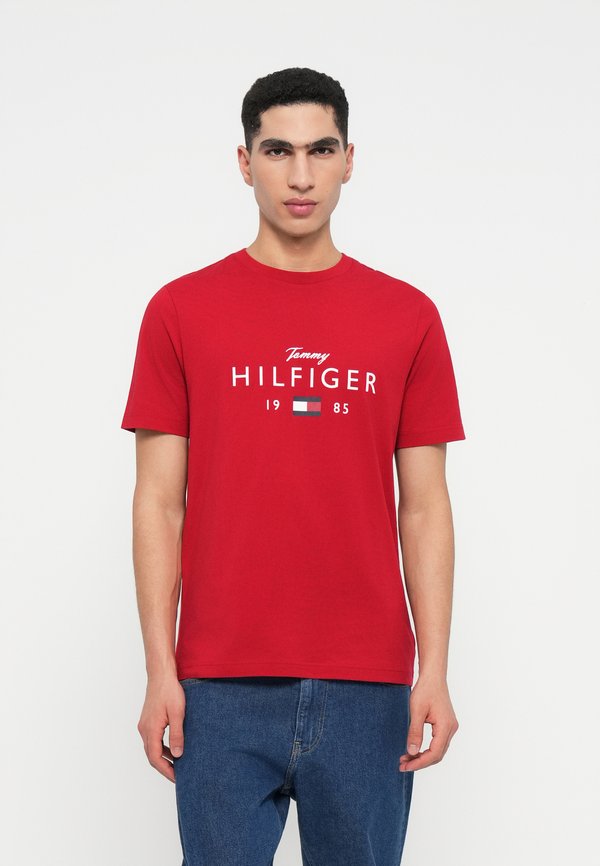 Tommy Hilfiger LOGO GRAPHIC JERSEY CREW NECK T-SHIRT - Print T-shirt - medium red