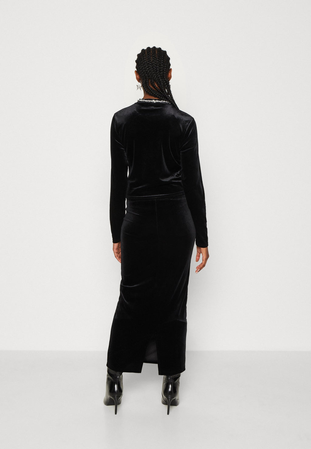 Pieces PCSACHA HIGH NECK CROP