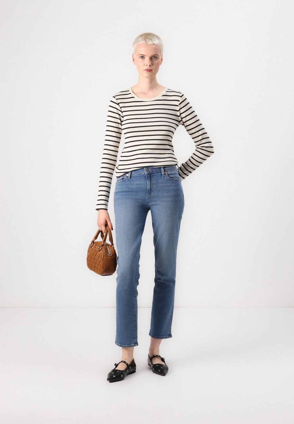 GAP NEW CLASSIC STRAIGHT